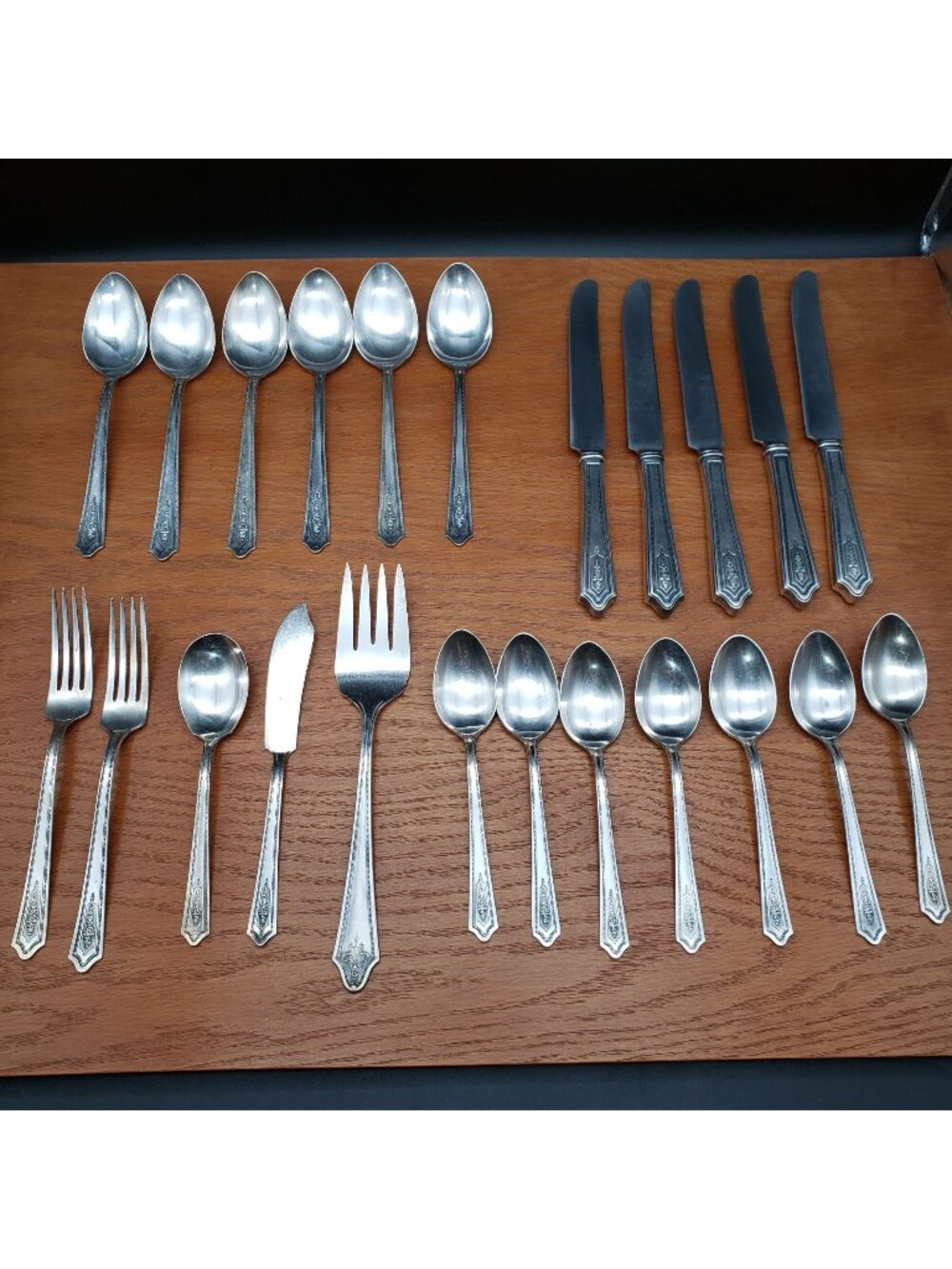 Vintage Silverplate Flatware Partial Set 21 Pc Stratford Floral + 1 Maywood